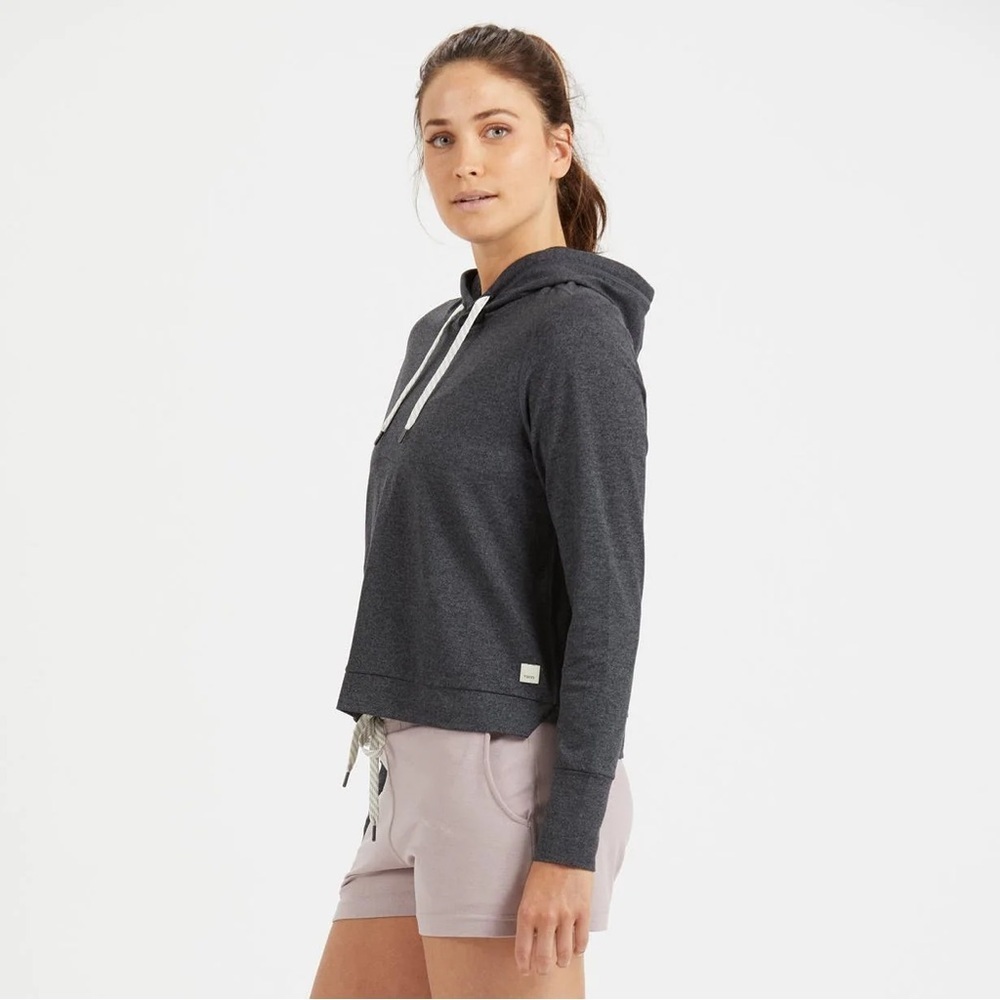 Vuori‎ Women's Charcoal Hoodie